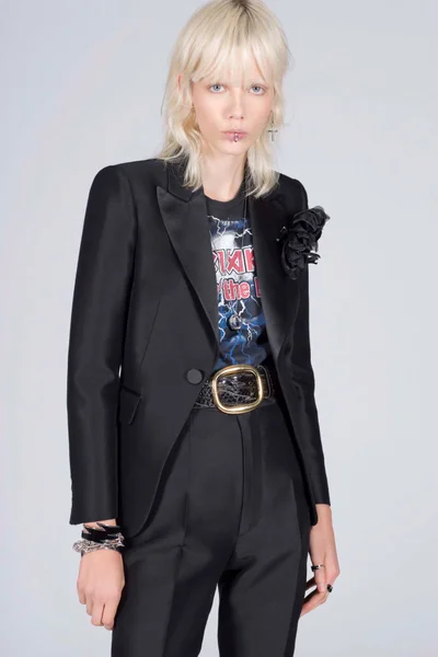 Look 34